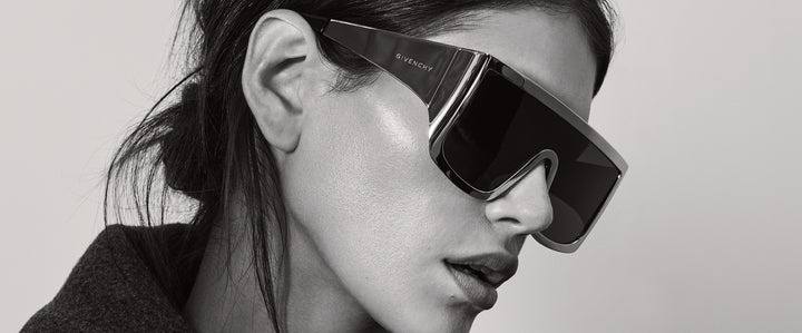 GIVENCHY
